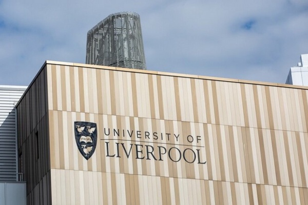 利物浦大学是否提供奖学金或经济援助？